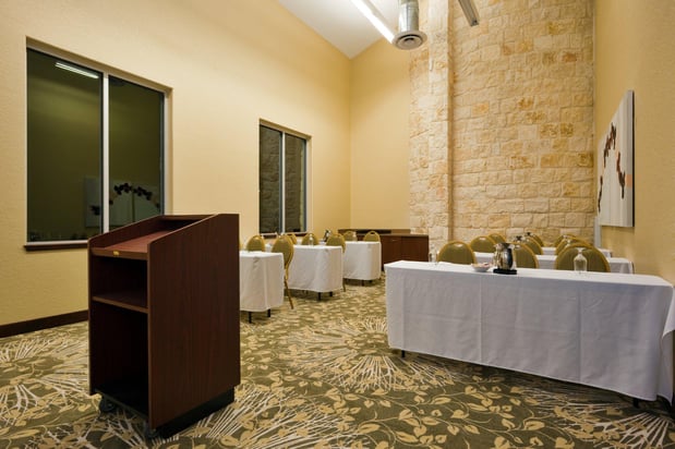 Images Holiday Inn San Antonio Seaworld by IHG