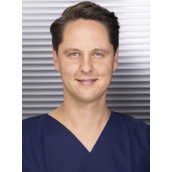 Dr. med. Frederic Hecker  