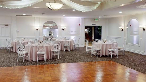 Images Luminarias Restaurant & Special Events