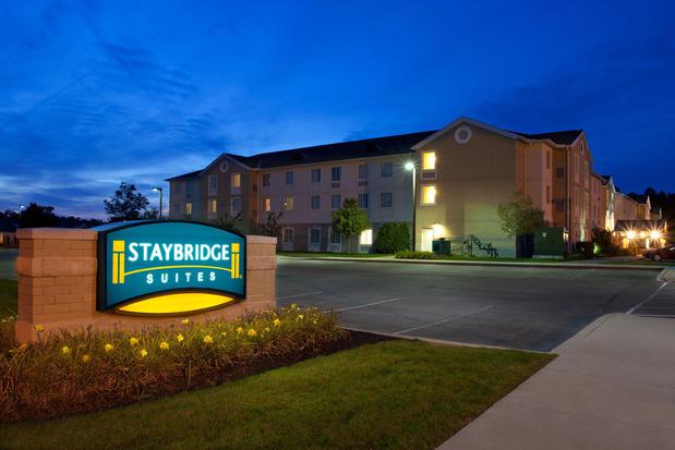 Images Staybridge Suites Cleveland Mayfield Heights Beachwd by IHG