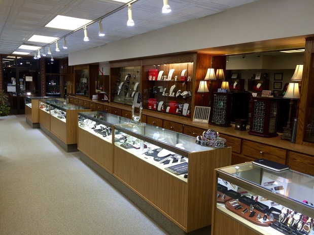 Images LR Jewelers