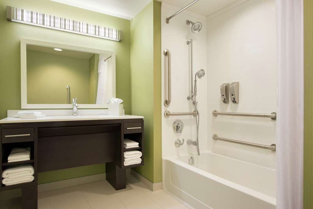 Guest room bath Home2 Suites by Hilton Fort St. John Fort St. John (250)785-5356