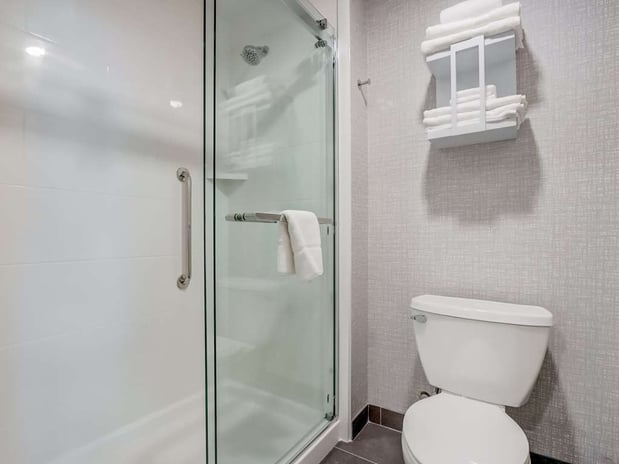 Images Hampton Inn and Suites by Hilton Cincinnati Midtown Rookwood