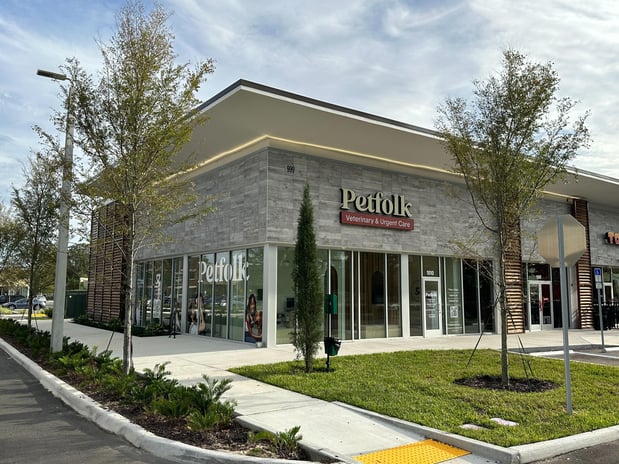 Images Petfolk Veterinary & Urgent Care - Altamonte Springs