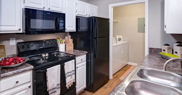 Images Huntington Chase Apartments