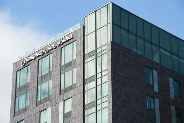 Images Hampton Inn & Suites Washington DC-Navy Yard