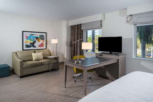 Images Hampton Inn & Suites Miami Wynwood Design District