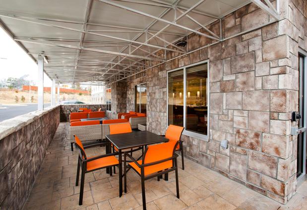 Images Holiday Inn Express & Suites Hot Springs by IHG