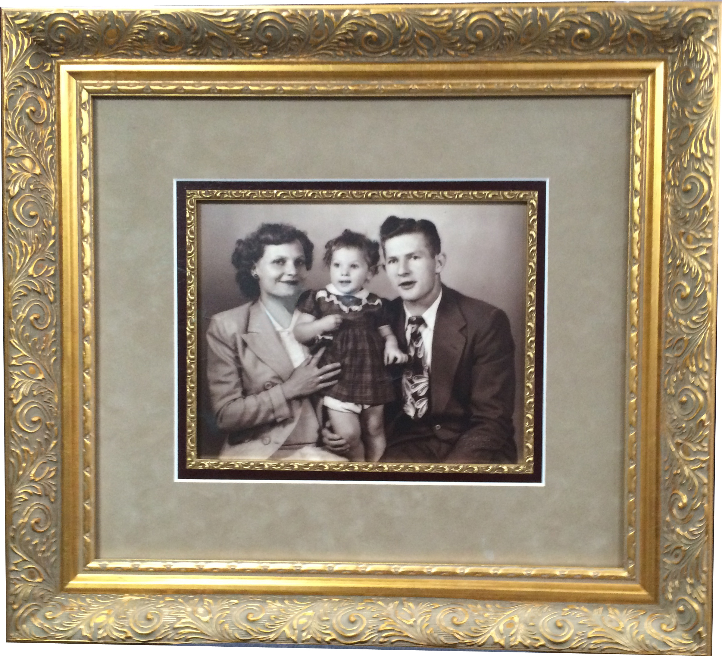 Framed Family Portrait Terry's Custom Framing and Art Gallery Conway (843)248-3541