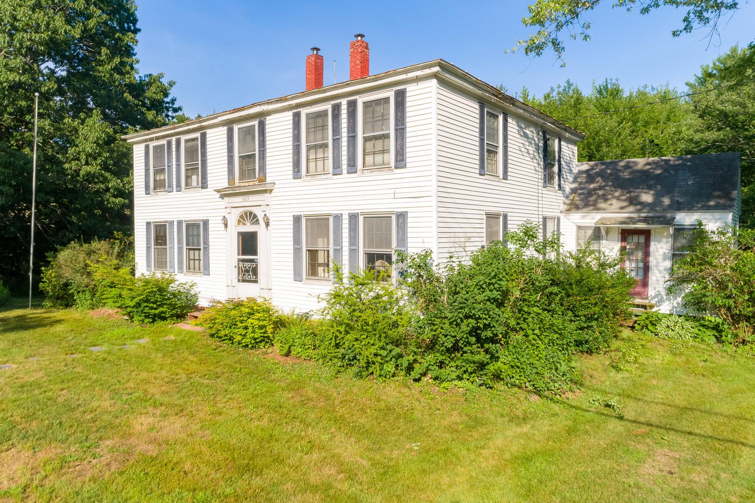 Topsham Maine historical old colonial home