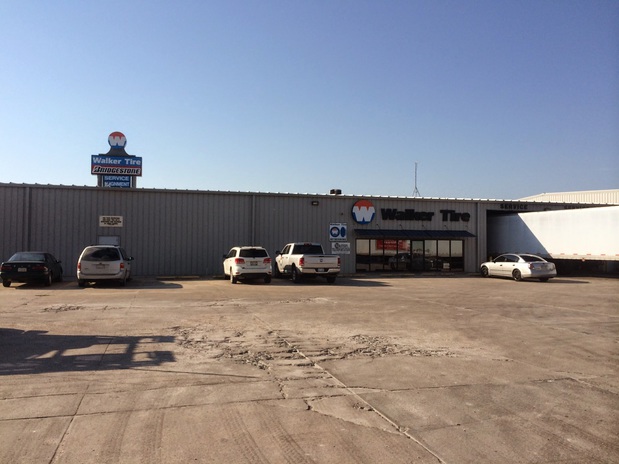 Images Walker Tire Point S - Closed