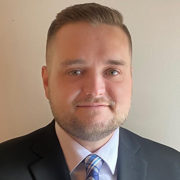 Images Edward Jones - Financial Advisor: Tyler Sabo