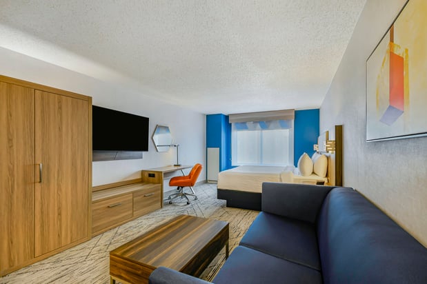 Images Holiday Inn Express & Suites Buffalo-Airport by IHG