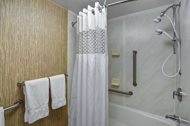 Images Hampton Inn Milford