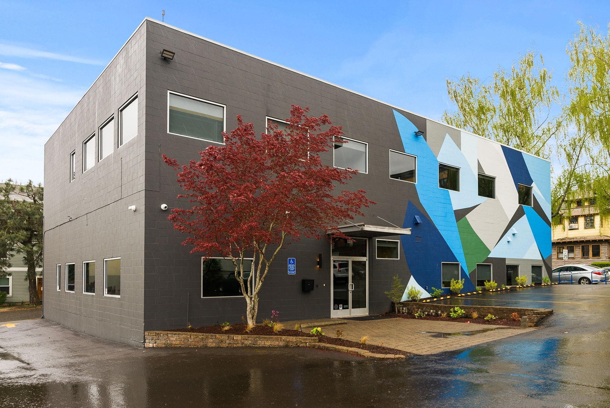 Front Entrance of Discover Recovery Portland