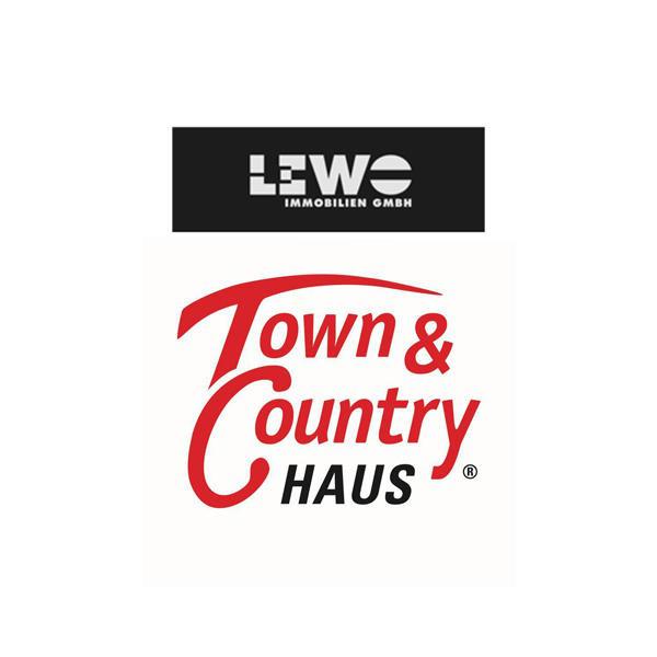 LEWO Immobilien GmbH -       Town & Country Franchise Partner Logo