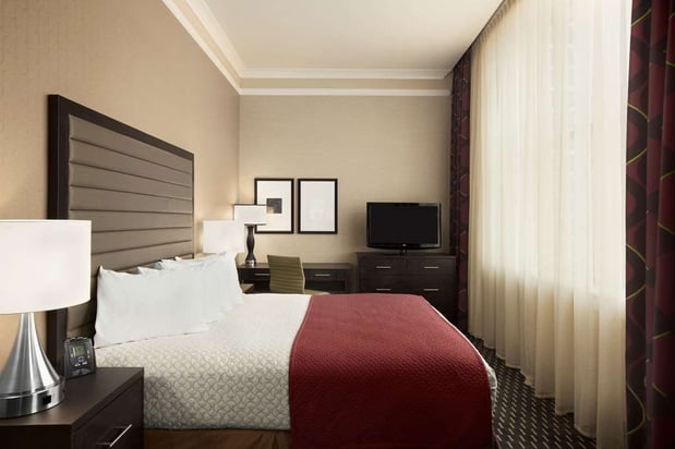 Images Embassy Suites by Hilton St. Louis Downtown