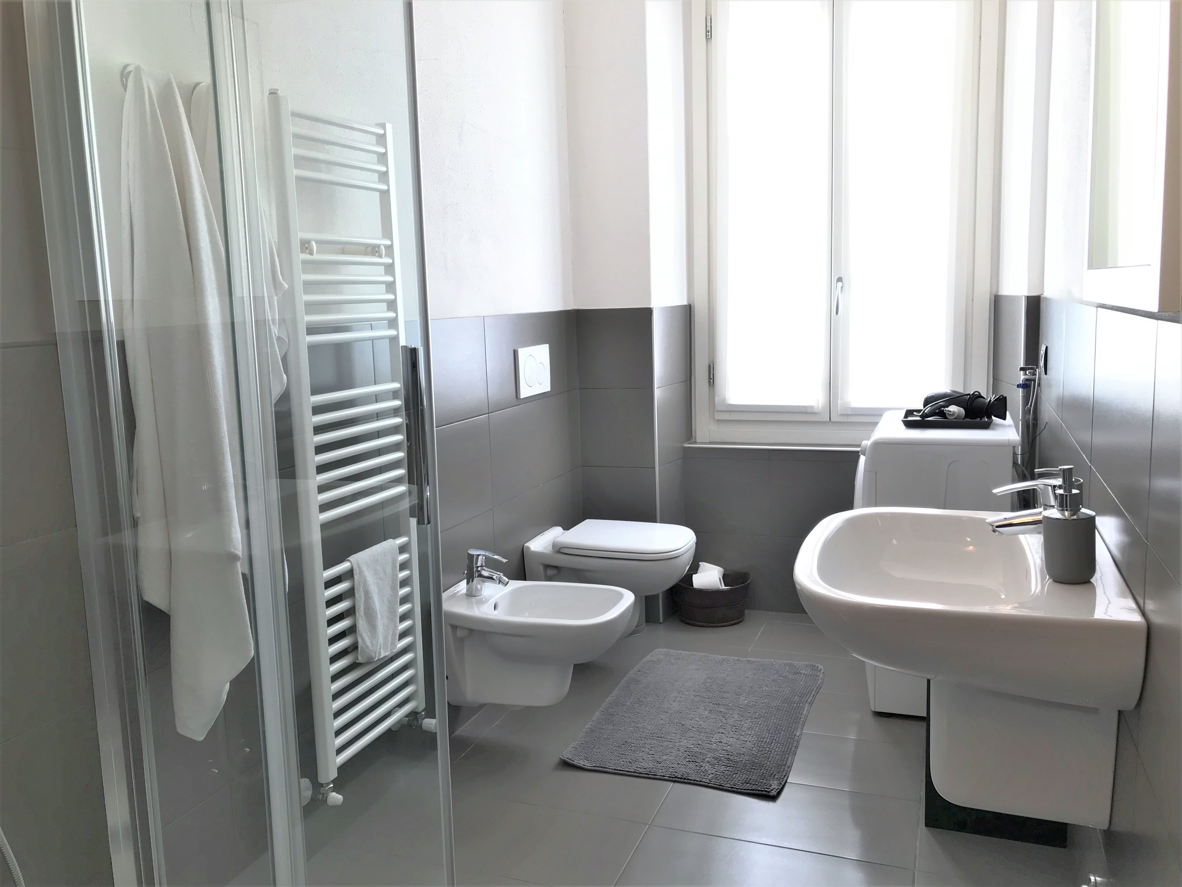 Images Lario Immobili SRL