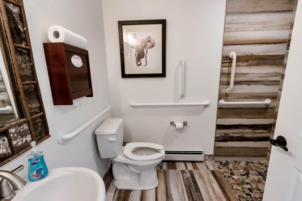 Images Gardens Care Senior Living - Quaker Acres