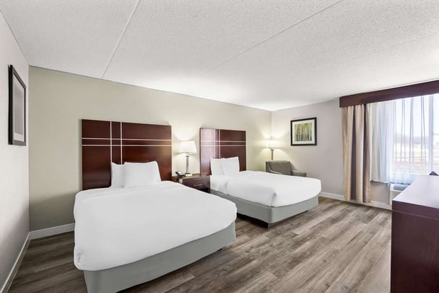 Images Best Western Luxbury Inn Fort Wayne