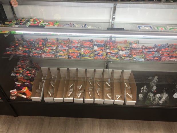 Images Waterford Glass & Vape