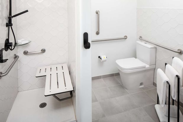 Images Angad Arts Hotel St. Louis, Tapestry Collection by Hilton