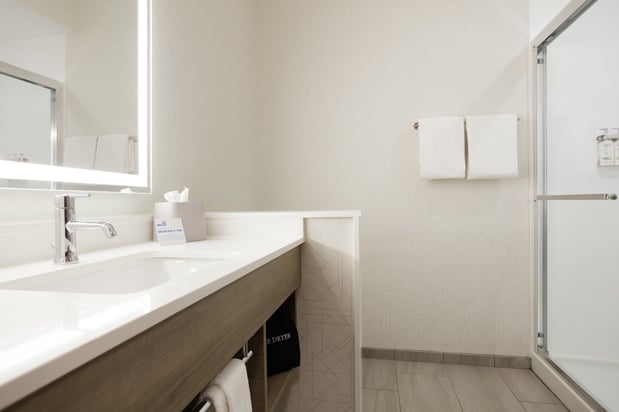 Images Holiday Inn Express & Suites del Rio by IHG