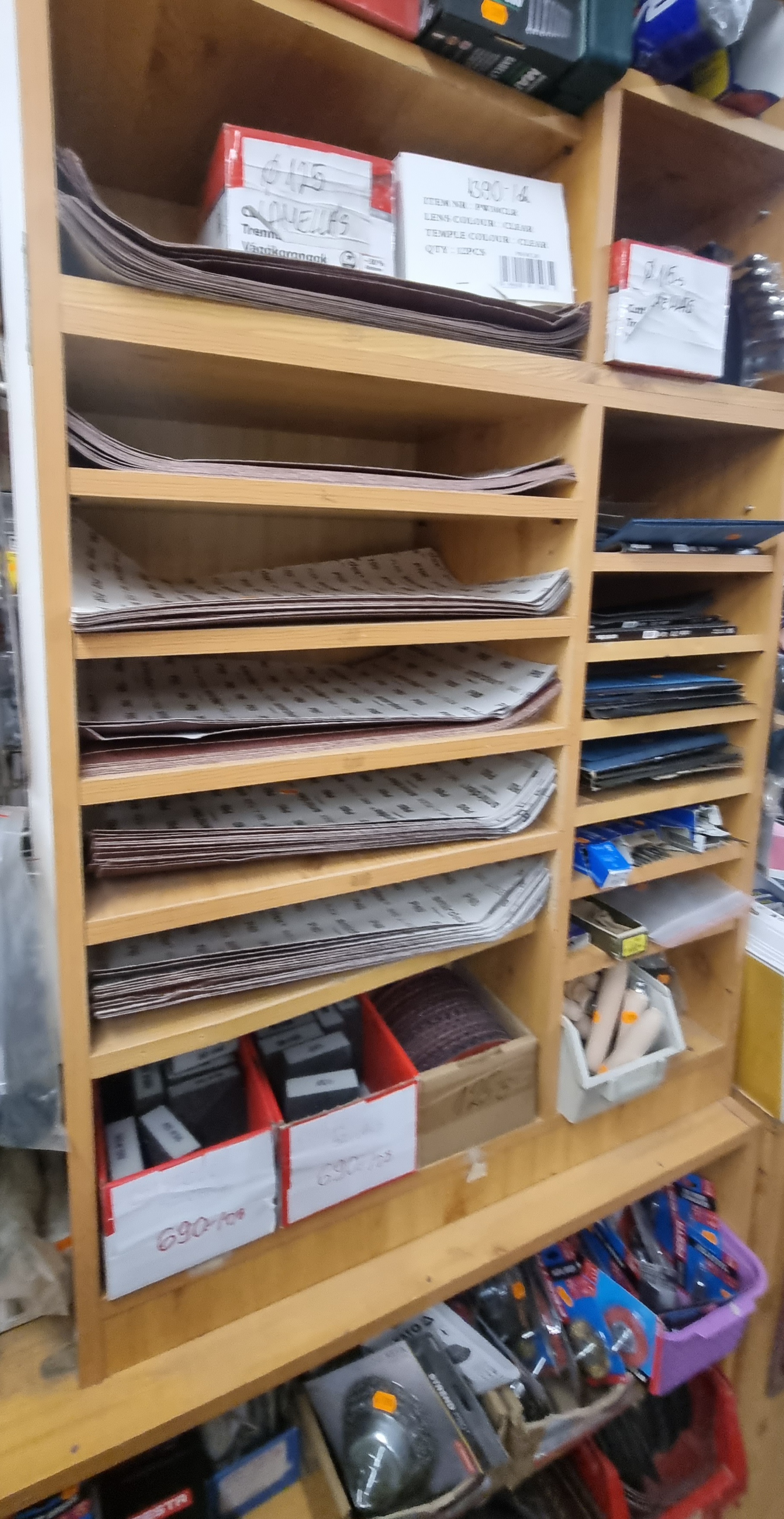 Images 100 Mester Barkácsbolt