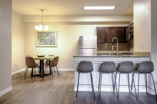 Images South Blvd Apartments