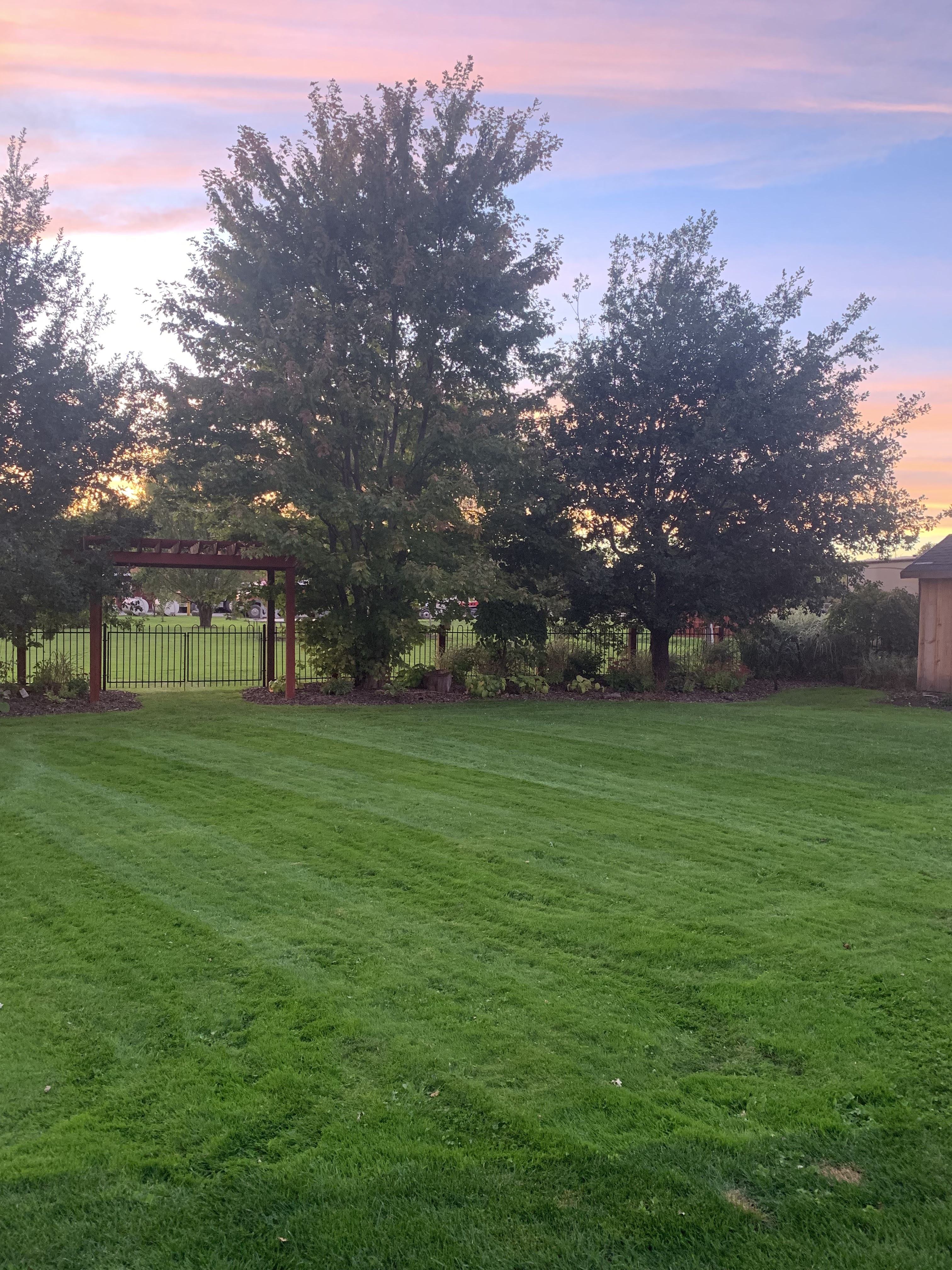 Images VanDuzen Lawn Care