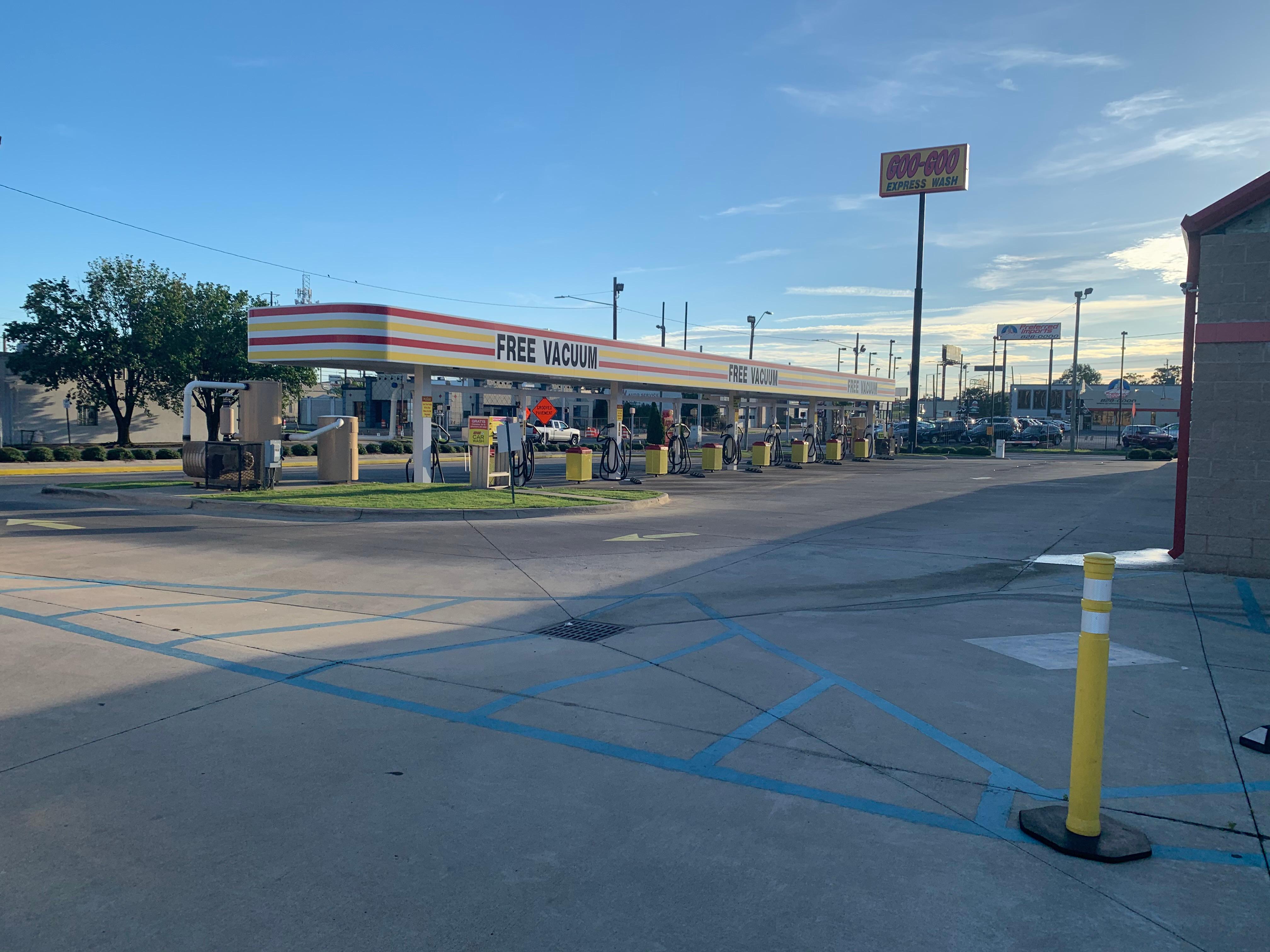 Goo Goo Express Car Wash - Downtown Birmingham Photo