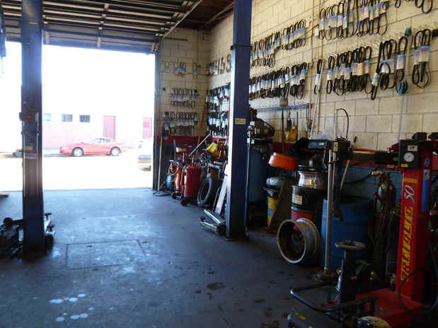 Images Marina Tire & Automotive Service