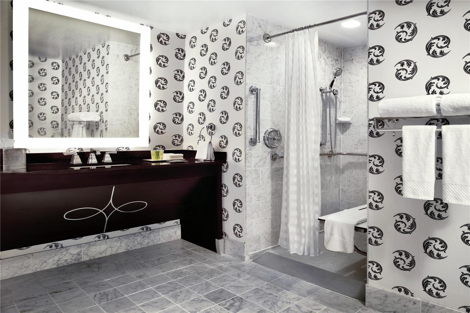 Guest room bath 