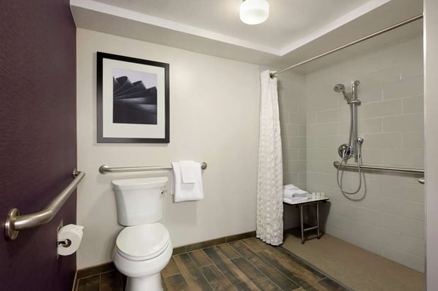 Images Embassy Suites by Hilton Santa Ana Orange County Airport