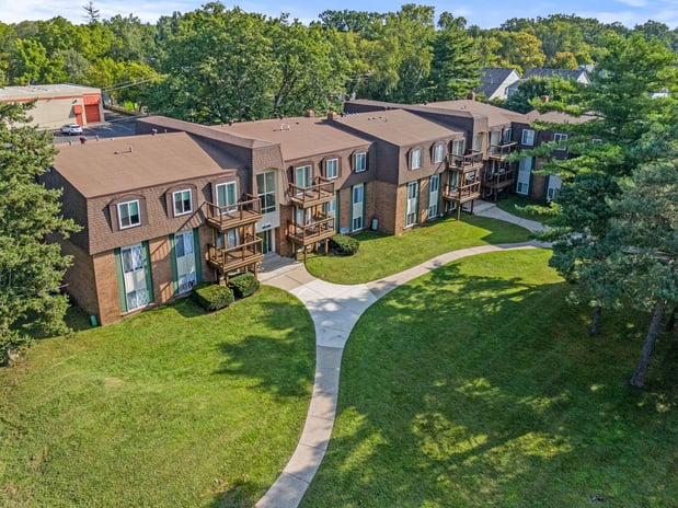 Images Pine Lake Manor Apartments