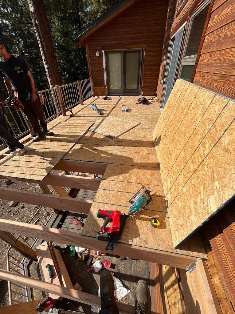 Manny's Metal Roofing Image