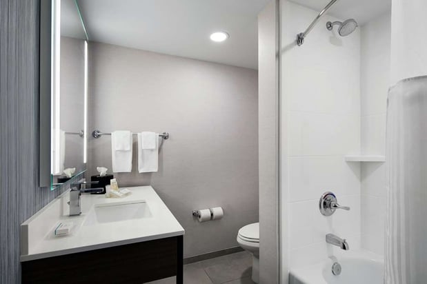 Images Hilton Garden Inn Champaign/ Urbana