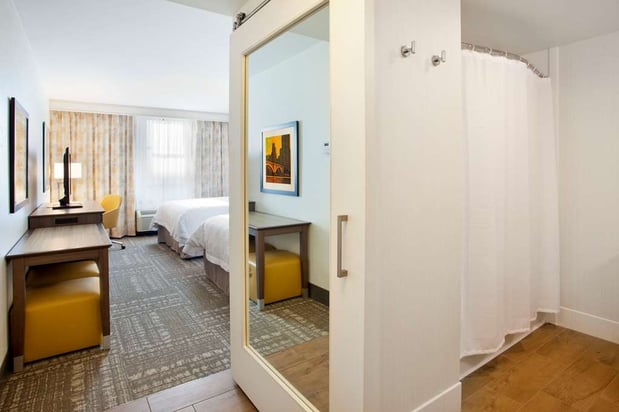 Images Hampton Inn & Suites Minneapolis/Downtown