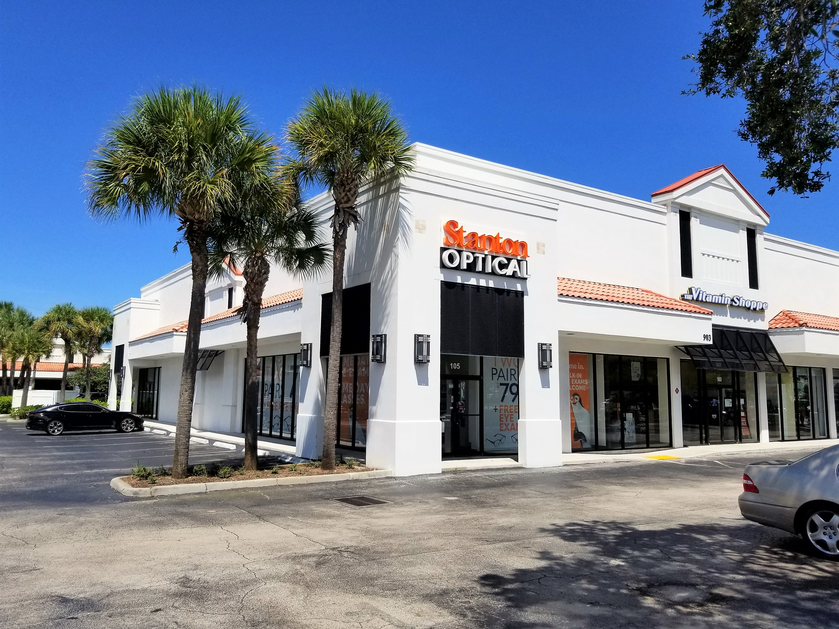 Storefront at Stanton Optical store in Jupiter, FL 33458