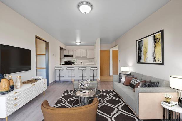 Images Fox Meadows Apartments