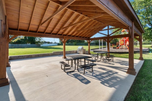 Images Aston Pointe Apartment Homes