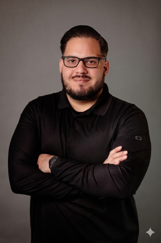 Fabian Gomez headshot