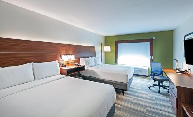 Images Holiday Inn Express & Suites Tulsa South - Woodland Hills by IHG