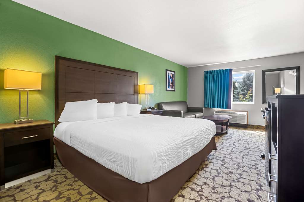 Guest Room Suite