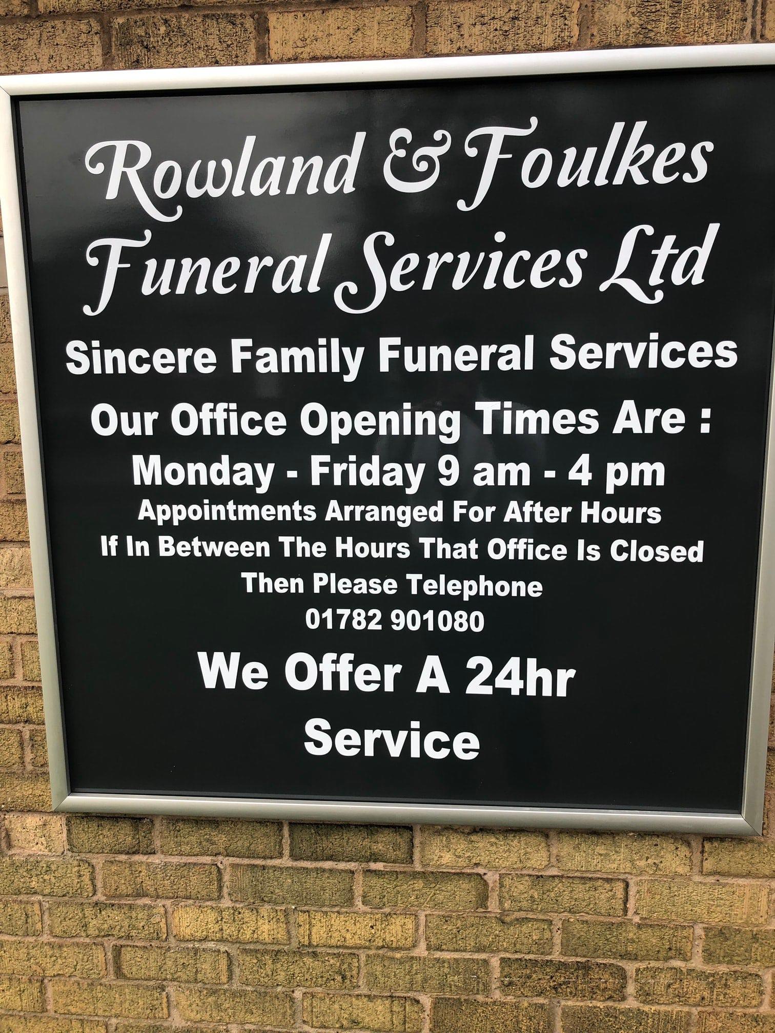 Rowland & Foulkes Funeral Services Newcastle 01782 901080