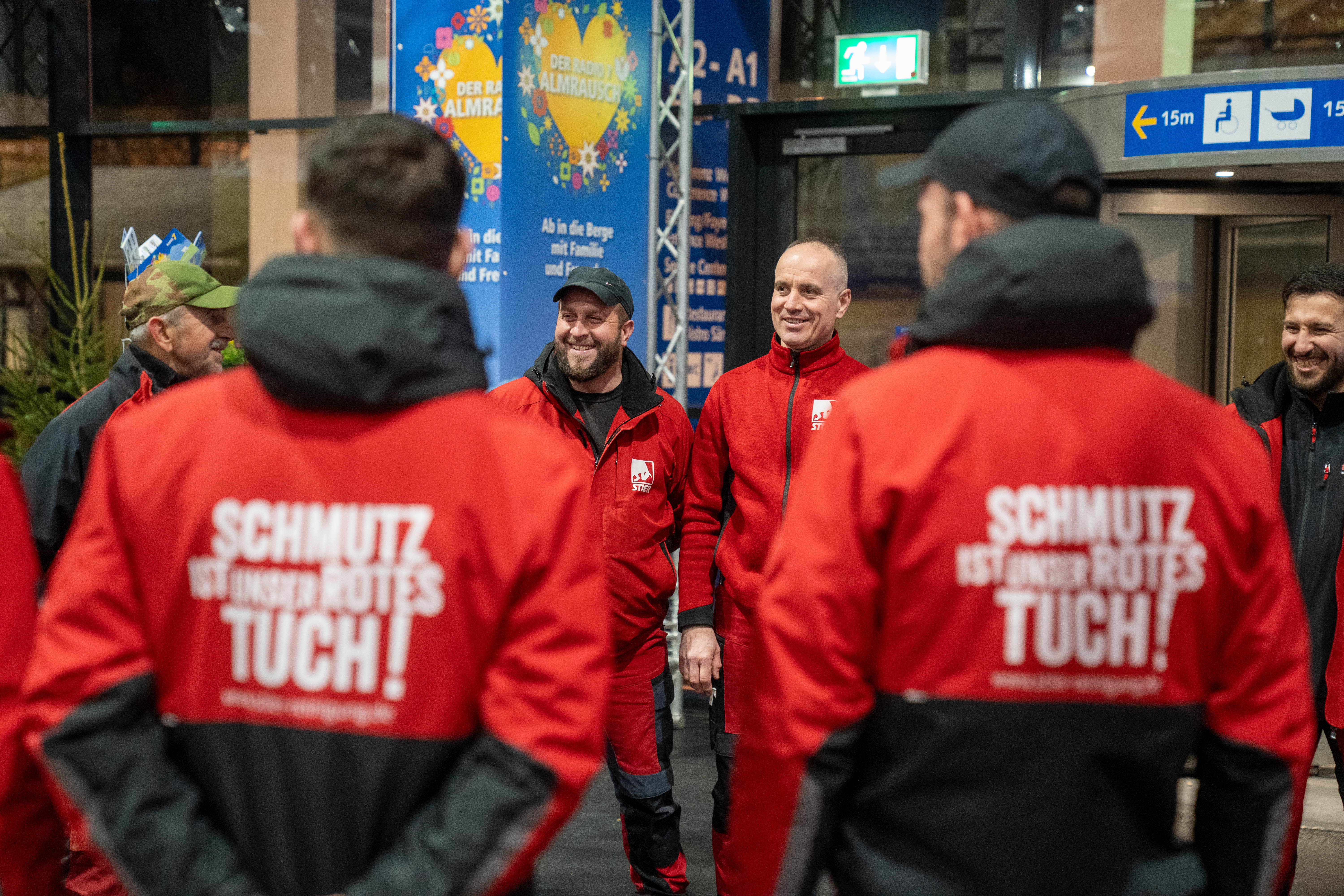 Bild 10 Stier Gebäudereinigung + Service GmbH in Ravensburg