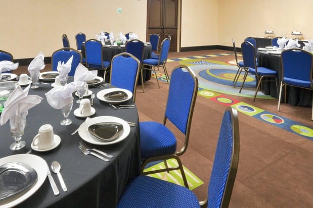 Images Holiday Inn & Suites Waco Northwest by IHG