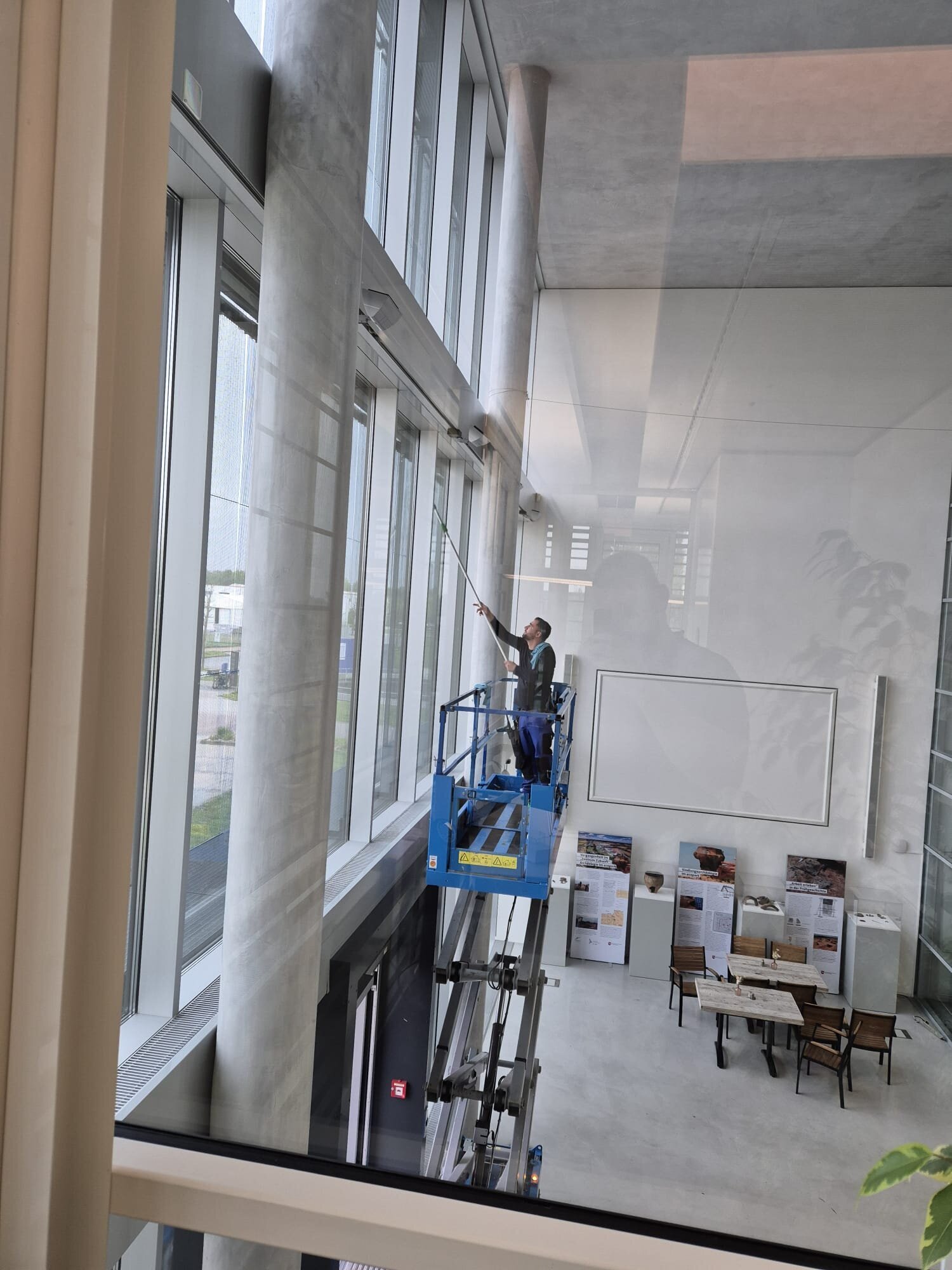 Gjini Gebäudeservice, Mühlenstraße 197 in Bremen