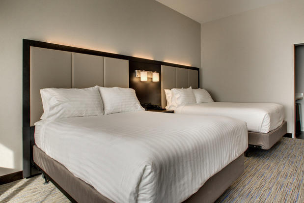 Images Holiday Inn Express & Suites Summerville by IHG