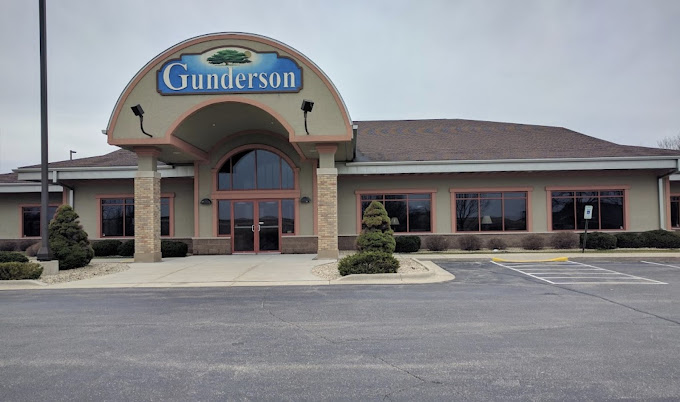Gunderson Funeral Home - Oregon Image